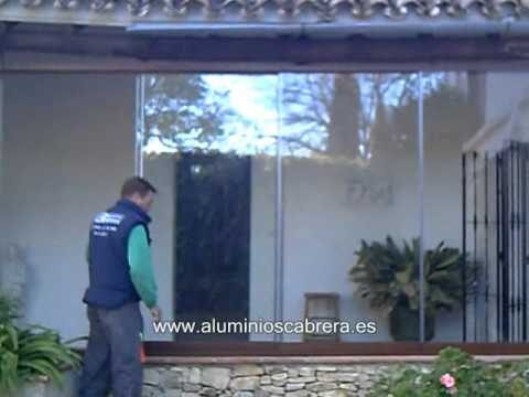 Cortinas de Cristal: Ambientes Acogedores y Modernos