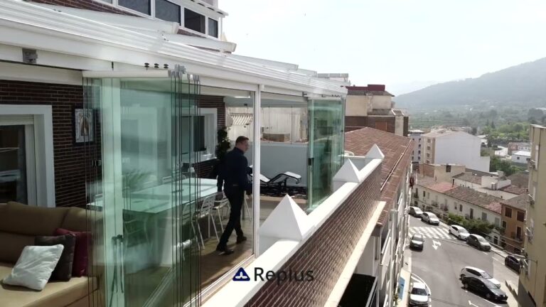 Integraci&oacute;n Perfecta de Espacios con Cortinas de Cristal